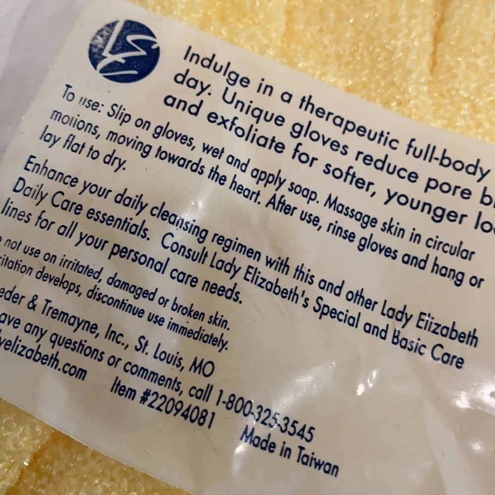 Lady Elizabeth shower gloves